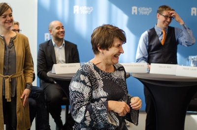 Lilianne Ploumen praat over Nederlanders buiten Nederland