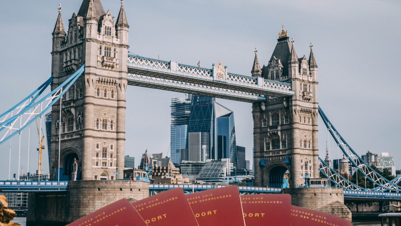 london bridge en Nederlandse paspoorten